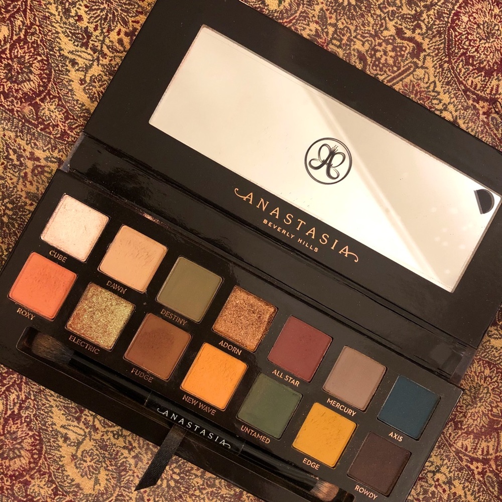 Anastasia Beverly Hills Eyeshadow Palette